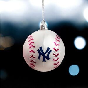 New York Yankees MLB Baseball 2010 Christmas Blown Glass Ornament 3”